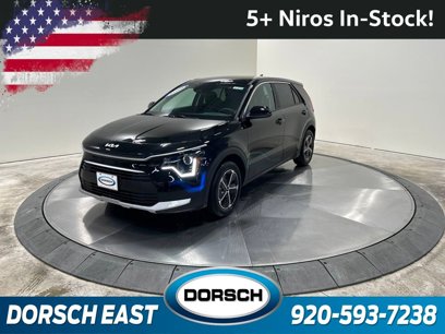 New 2025 Kia Niro LX