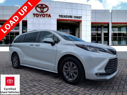 Certified 2022 Toyota Sienna XLE
