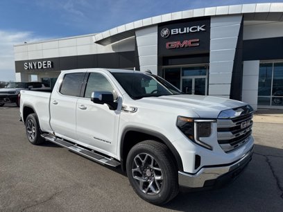 New 2025 GMC Sierra 1500 SLE w/ Preferred Package