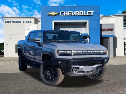 New 2025 GMC Hummer EV 2X w/ LPO, Dark Essentials Package