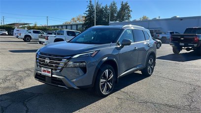 New 2025 Nissan Rogue SL