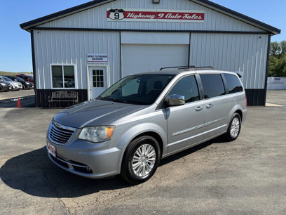 Used 2013 Chrysler Town & Country Touring-L w/ Premium Group