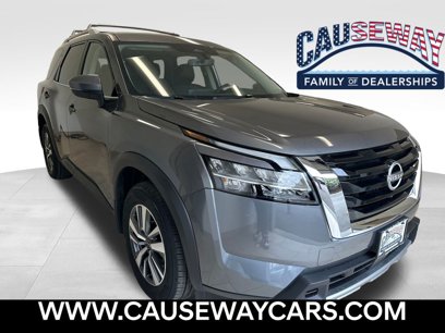 Used 2024 Nissan Pathfinder SL