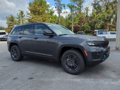 New 2024 Jeep Grand Cherokee Trailhawk w/ Advanced Protech Group II