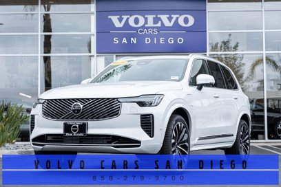 New 2025 Volvo XC90 T8 Plus w/ Protection Package Premier