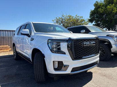 Used 2023 GMC Yukon Denali Ultimate w/ LPO, Floor Liner Package