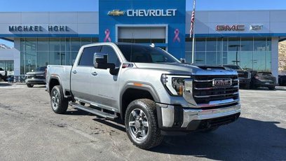 New 2025 GMC Sierra 2500 SLT w/ SLT Premium Package