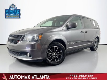 Used 2017 Dodge Grand Caravan SXT w/ Driver Convenience Group