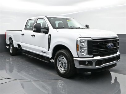 New 2025 Ford F250 XL w/ XL Chrome Package