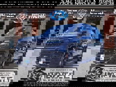 New 2025 Jeep Wagoneer Series II w/ Convenience Group I
