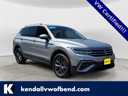 Used 2023 Volkswagen Tiguan SE w/ Panoramic Sunroof Package