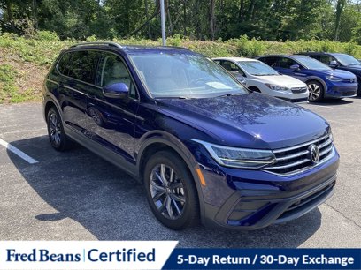 Used 2023 Volkswagen Tiguan SE w/ Panoramic Sunroof Package