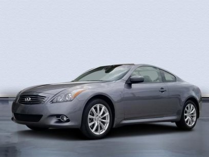 Used 2013 INFINITI G37 x w/ Premium Pkg