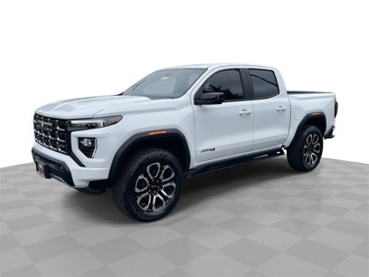 New 2025 GMC Canyon AT4 w/ Nightfall Edition