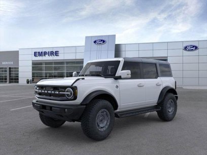 New 2025 Ford Bronco Outer Banks