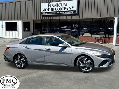 Used 2025 Hyundai Elantra SEL