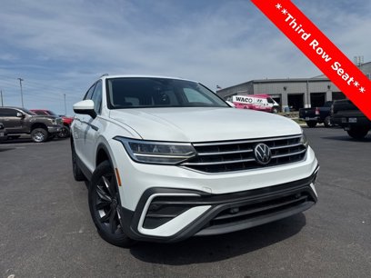 Used 2022 Volkswagen Tiguan SE w/ Panoramic Sunroof Package