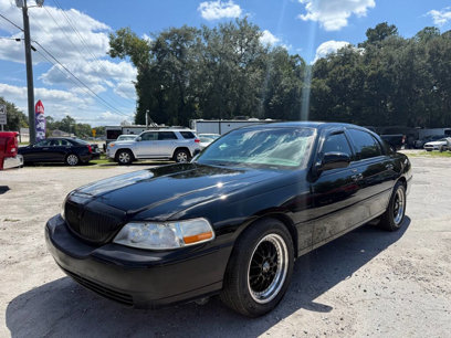 Used 2006 Lincoln Town Car Signature