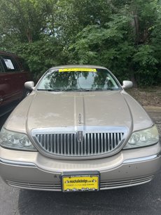 Used 2003 Lincoln Town Car Executive