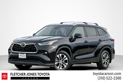 Used 2022 Toyota Highlander XLE