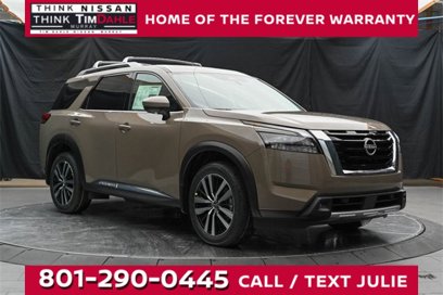 New 2025 Nissan Pathfinder Platinum w/ Cargo Package