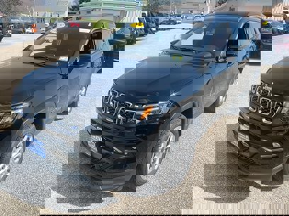 New 2025 Jeep Compass Latitude w/ Convenience Group