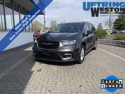 Used 2023 Chrysler Pacifica Touring-L