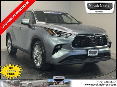 Used 2022 Toyota Highlander Limited