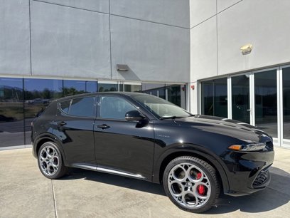 New 2025 Alfa Romeo Tonale w/ Premium Package