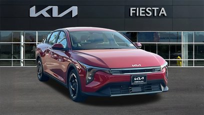 Certified 2025 Kia K4 EX