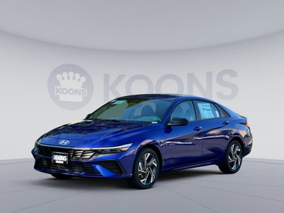 New 2025 Hyundai Elantra SEL
