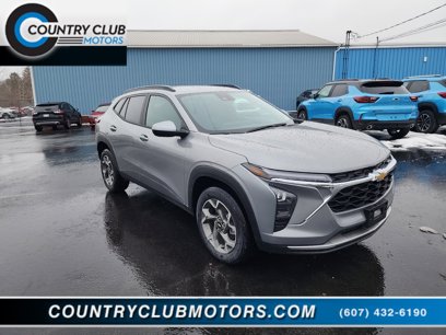 New 2025 Chevrolet Trax LT w/ Driver Confidence Package