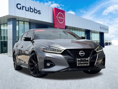 Certified 2023 Nissan Maxima SR w/ Sport Mat Group