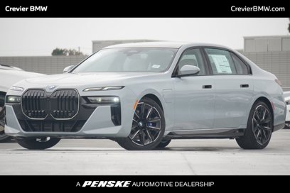 New 2025 BMW 750e xDrive w/ Premium Package