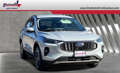 New 2025 Ford Escape SE