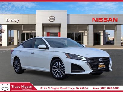 Used 2023 Nissan Altima 2.5 SV