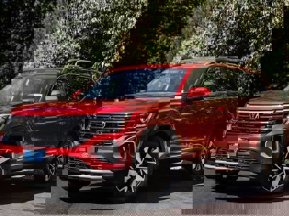 New 2025 Volkswagen Atlas SEL