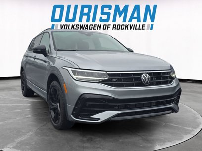 Used 2024 Volkswagen Tiguan SE R-Line