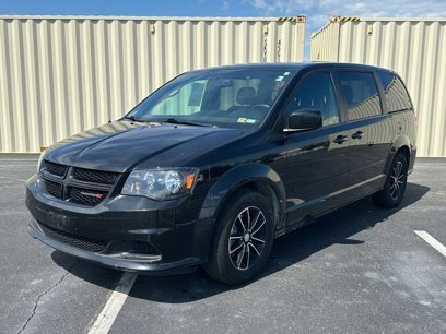 Used 2017 Dodge Grand Caravan SE