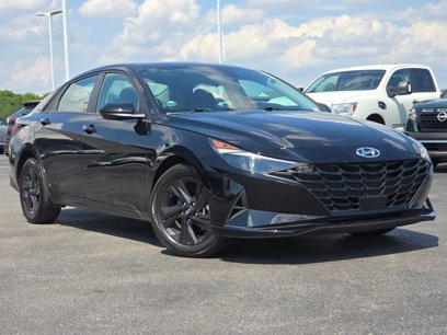 Used 2021 Hyundai Elantra SEL w/ Convenience Package