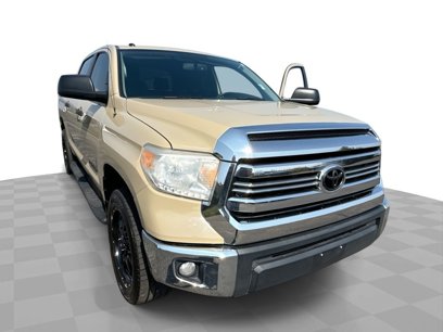 Used 2017 Toyota Tundra SR5 w/ SR5 Upgrade Package