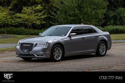 Used 2017 Chrysler 300 C