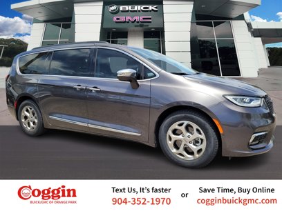 Used 2022 Chrysler Pacifica Limited