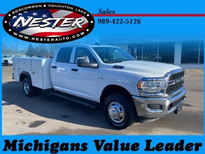 New 2024 RAM 3500 Tradesman w/ Chrome Appearance Group