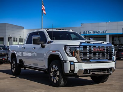 New 2025 GMC Sierra 2500 Denali w/ Max Trailering Package