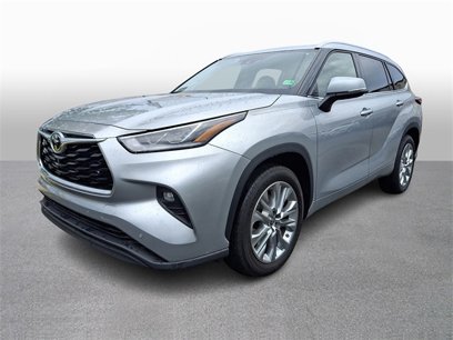 Used 2022 Toyota Highlander Limited
