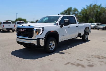 New 2024 GMC Sierra 2500 Pro