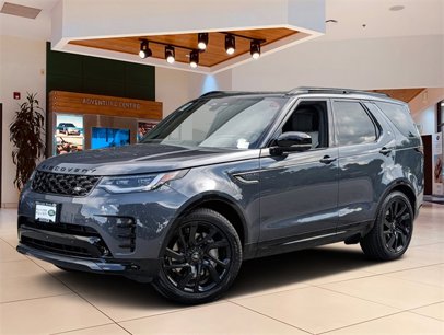 New 2024 Land Rover Discovery Dynamic SE