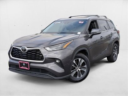 Used 2022 Toyota Highlander XLE