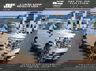 New 2025 GMC Yukon XL Denali w/ Sun & Power Step Package